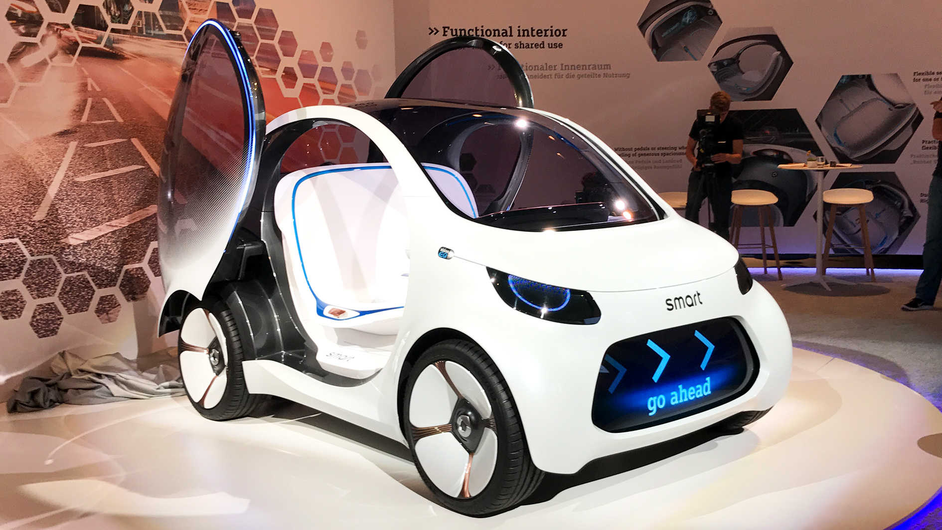 Амбер авто электромобиль. Smart Vision EQ Fortwo. Smart EQ Fortwo 2022. Электромобиль Mercedes Smart Vision EQ Fortwo. Smart Fortwo Concept.